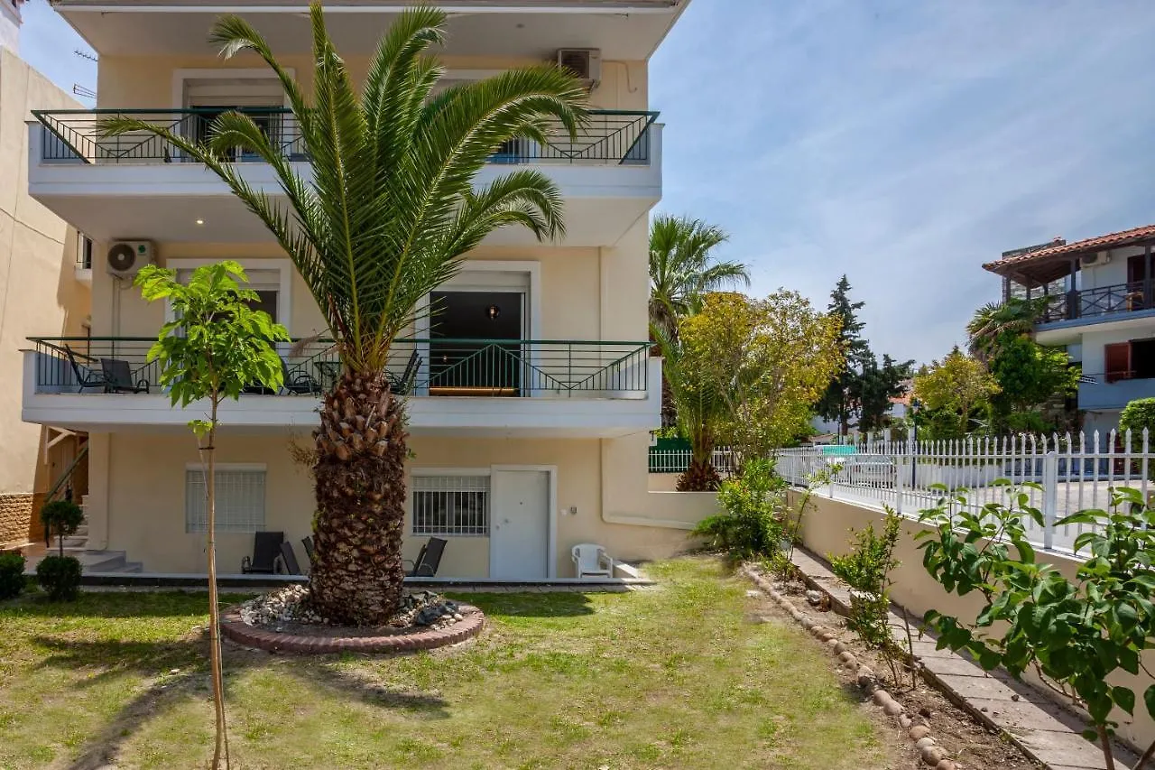 Aris Luxury Apartments بيفكوهوري اليونان