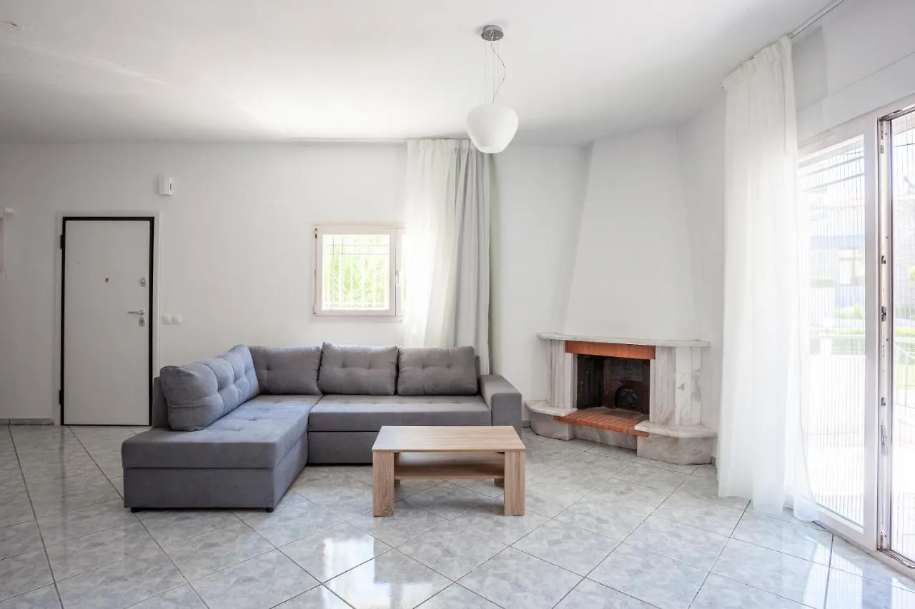 Aris Luxury Apartments بيفكوهوري