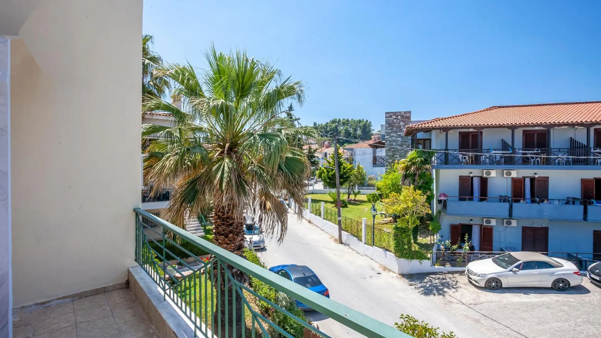 Aris Luxury Apartments بيفكوهوري