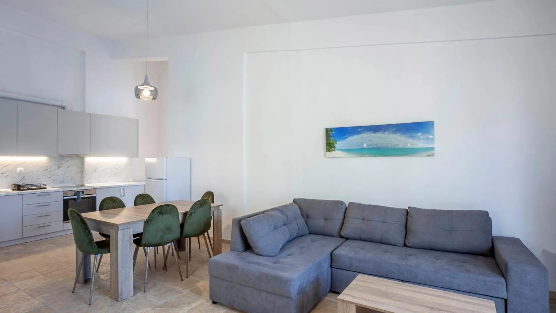 Aris Luxury Apartments بيفكوهوري