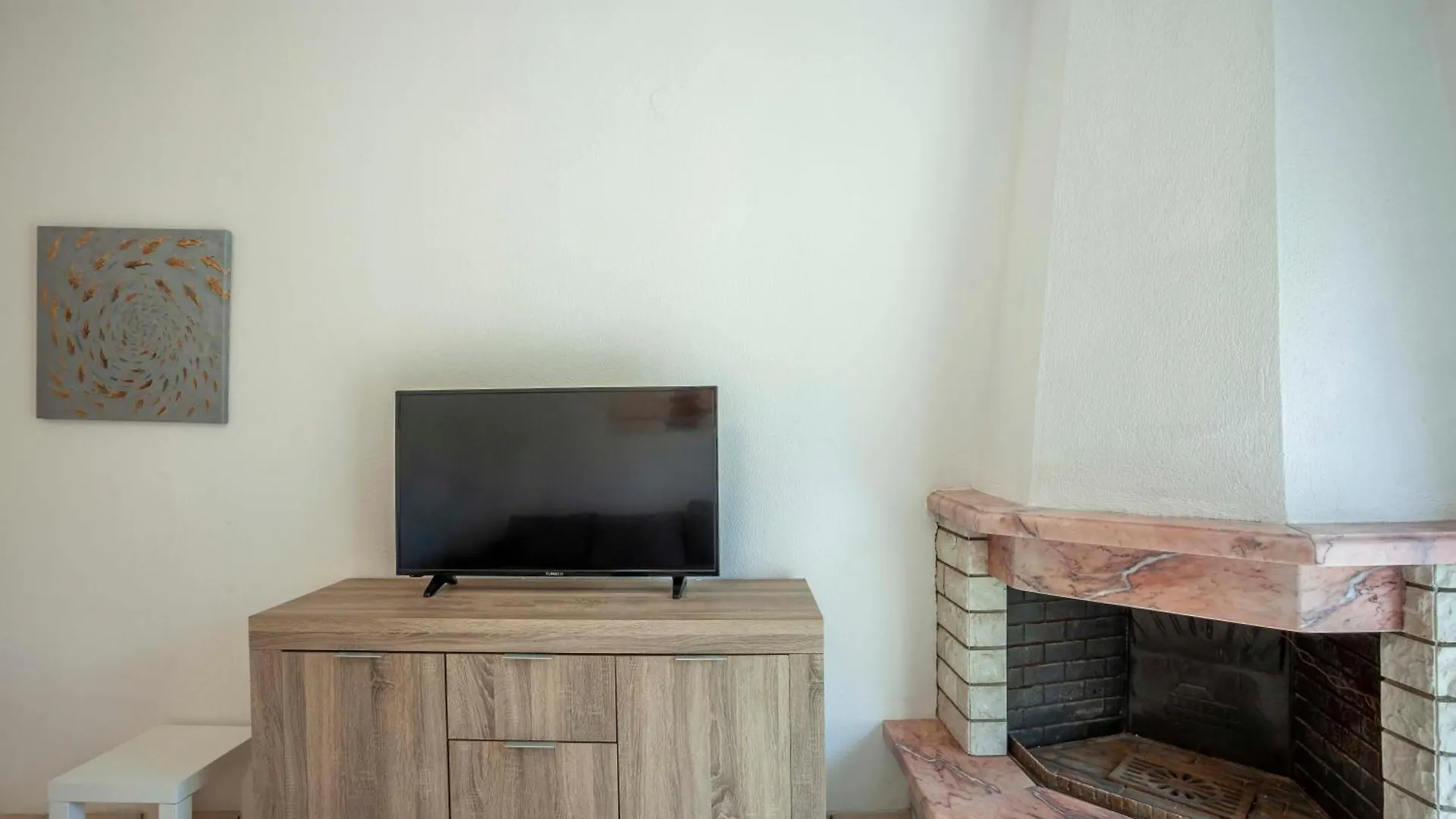 Aris Luxury Apartments بيفكوهوري
