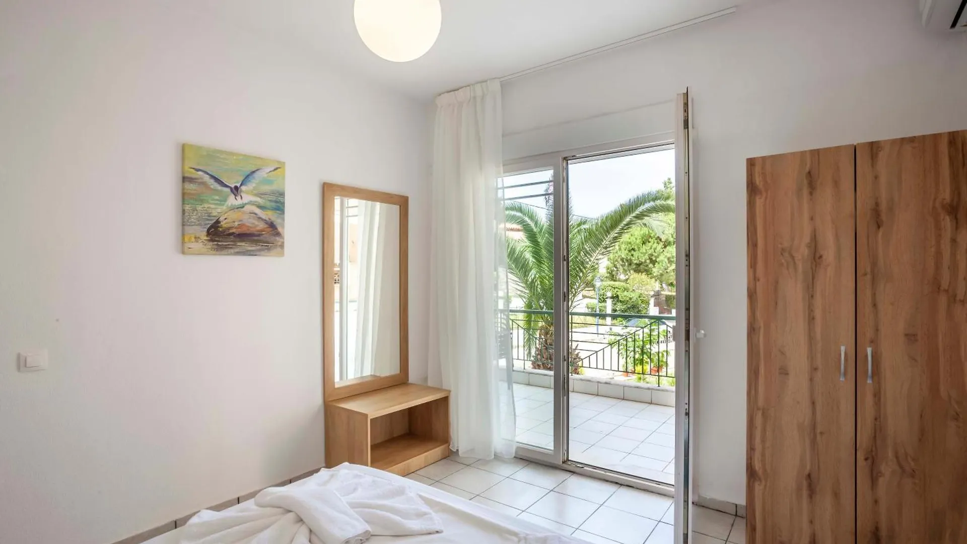 Aris Luxury Apartments بيفكوهوري